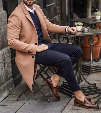 Comment porter un bracelet orange en automne
