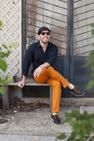 Comment porter un pantalon chino orange