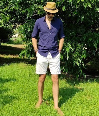 Comment porter un chapeau orange pour un style chic decontractés