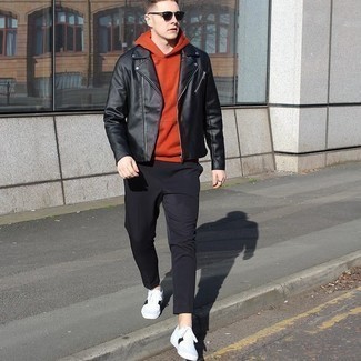 Comment porter un sweat à capuche orange