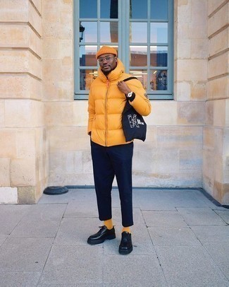 Comment porter une veste orange pour un style chic decontractés quand il fait froid