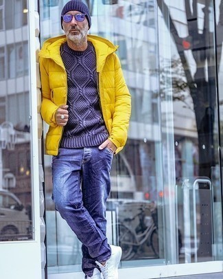 Comment porter une veste orange quand il fait froid