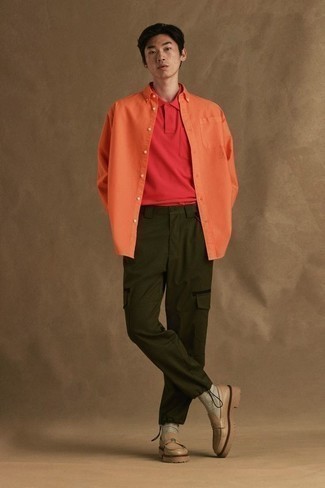 Comment porter une chemise à manches longues orange