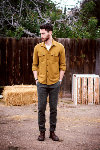 Comment porter une chemise orange