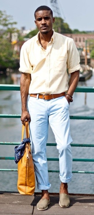 Comment porter une chemise orange