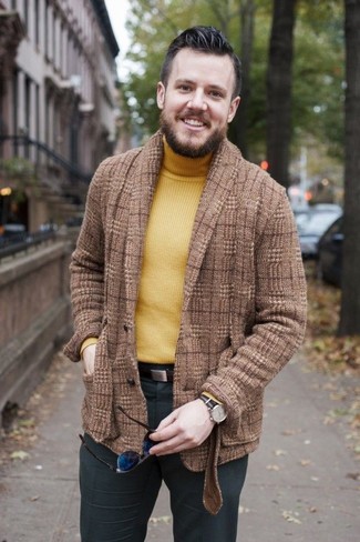Comment porter un pull orange pour un style chic decontractés quand il fait chaud