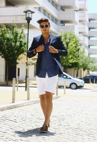 Comment porter une montre orange pour un style chic decontractés