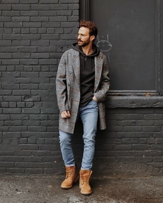 Comment porter un pardessus avec des bottes de travail