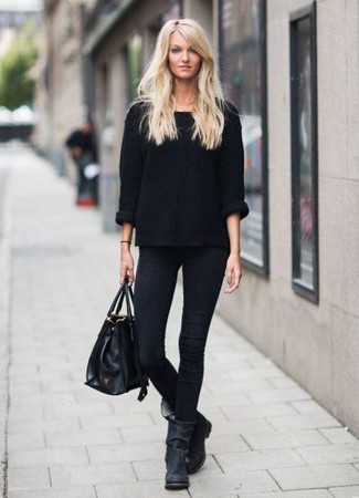Comment porter un pull surdimensionné avec des bottines