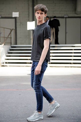 Comment porter un pantalon pour un style relax à l'adolescence
