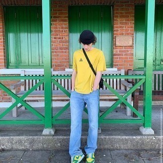 Comment porter un pantalon pour un style decontractés à l'adolescence