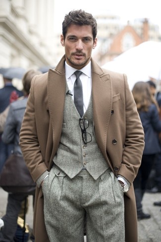 Pantalon de costume en laine à chevrons gris Giorgio Armani
