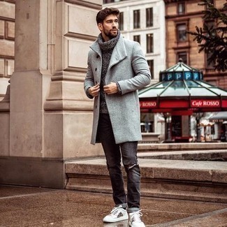Pull à col roulé en laine en tricot gris foncé AMI Alexandre Mattiussi