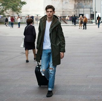 Comment porter une parka avec un jean au printemps