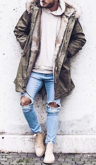 Comment porter une parka avec un jean au printemps