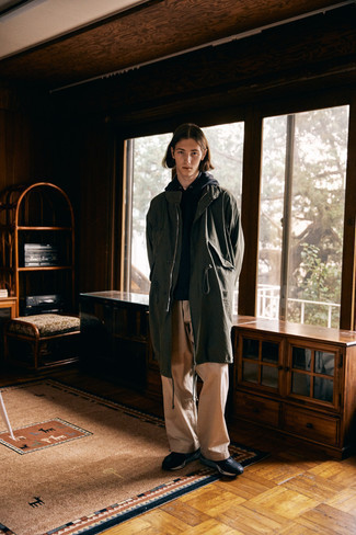 Comment porter une parka quand il fait frais à l'adolescence