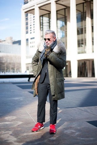 Comment porter une parka en été
