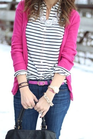 Comment porter un cardigan rose