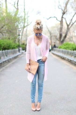 Comment porter un cardigan rose