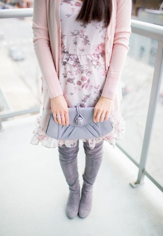 Comment porter un cardigan rose