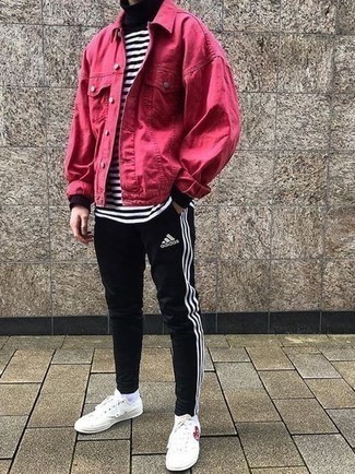 Comment porter une veste rose pour un style decontractés