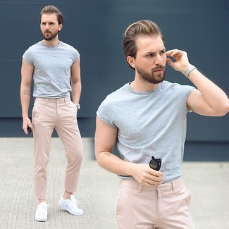 Comment porter un pantalon rose pour homme
