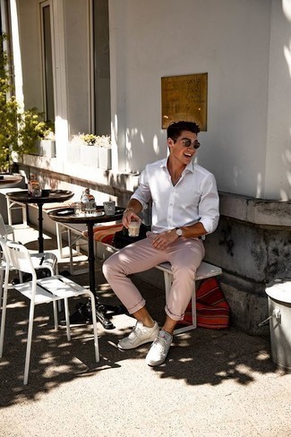 Comment porter un pantalon rose pour homme