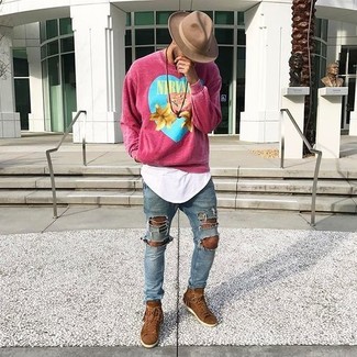 Comment porter un sweat-shirt imprimé rose