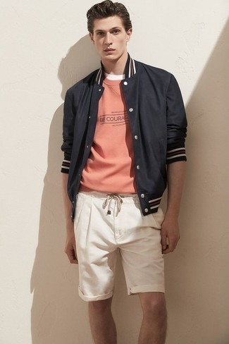 Comment porter un sweat-shirt imprimé rose