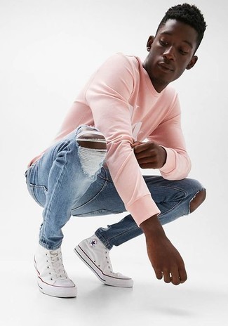 Comment porter un sweat-shirt imprimé rose