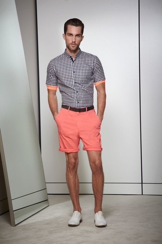 Short rose homme : comment le porter