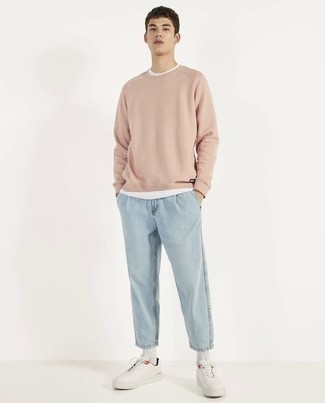 Comment porter un sweat-shirt rose