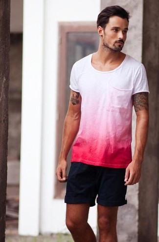 Comment porter un t-shirt rose