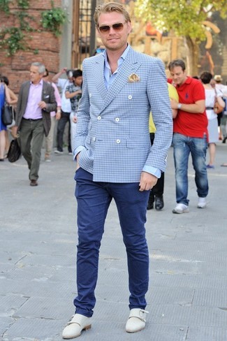 Comment porter un blazer croisé écossais