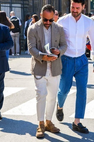 Comment porter un blazer croisé écossais après 40 ans