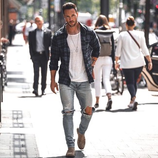 Comment porter une veste écossaise pour un style decontractés quand il fait chaud