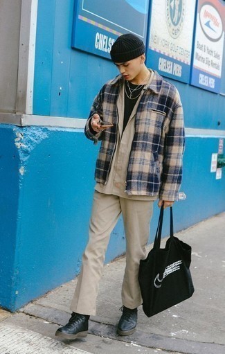 Comment porter une veste écossaise à l'adolescence