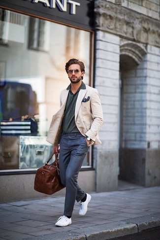 Comment porter des tennis pour un style chic decontractés
