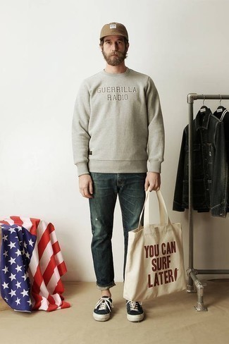 Comment porter un sac imprimé pour un style relax au printemps