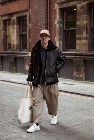 Comment porter un sac imprimé quand il fait froid