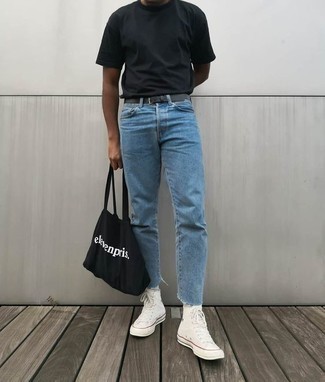 Comment porter un sac imprimé quand il fait très chaud