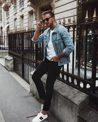 Comment porter des chaussures imprimées en été
