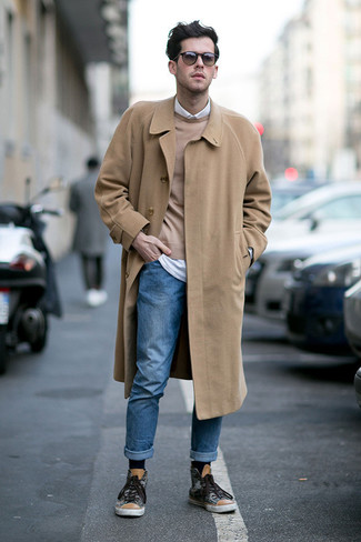 Comment porter des chaussures imprimées quand il fait frais