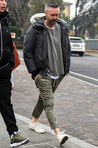 Comment porter des chaussures imprimées pour un style decontractés quand il fait frais