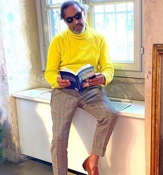 Pull à col roulé en laine en tricot jaune Vivienne Westwood