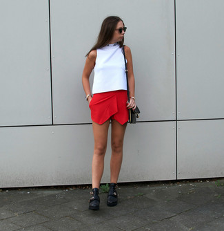 Short rouge RED Valentino