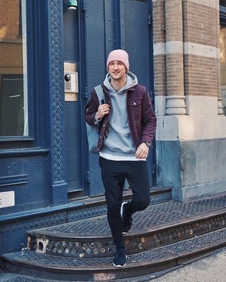 Comment porter une veste en jean pourpre