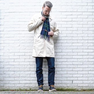 Comment porter un imperméable après 50 ans