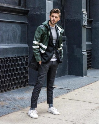 Comment porter un imperméable pour un style chic decontractés quand il fait frais
