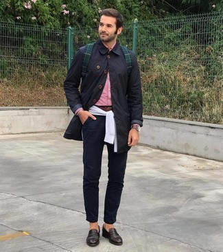 Comment porter une chemise à manches longues en vichy rouge et blanc